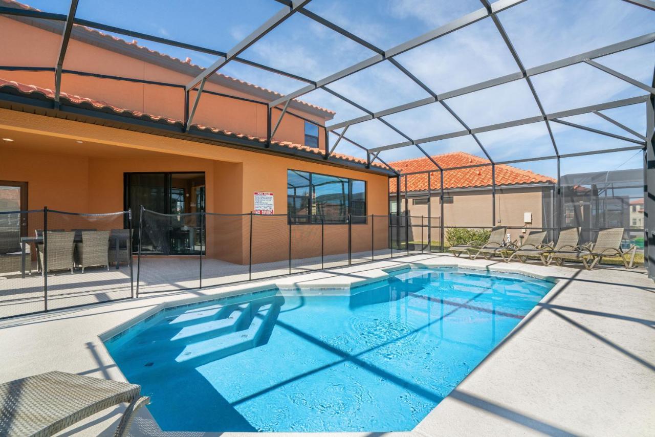 Holiday home Orlando Family Villa: Golf Course Retreat Near *