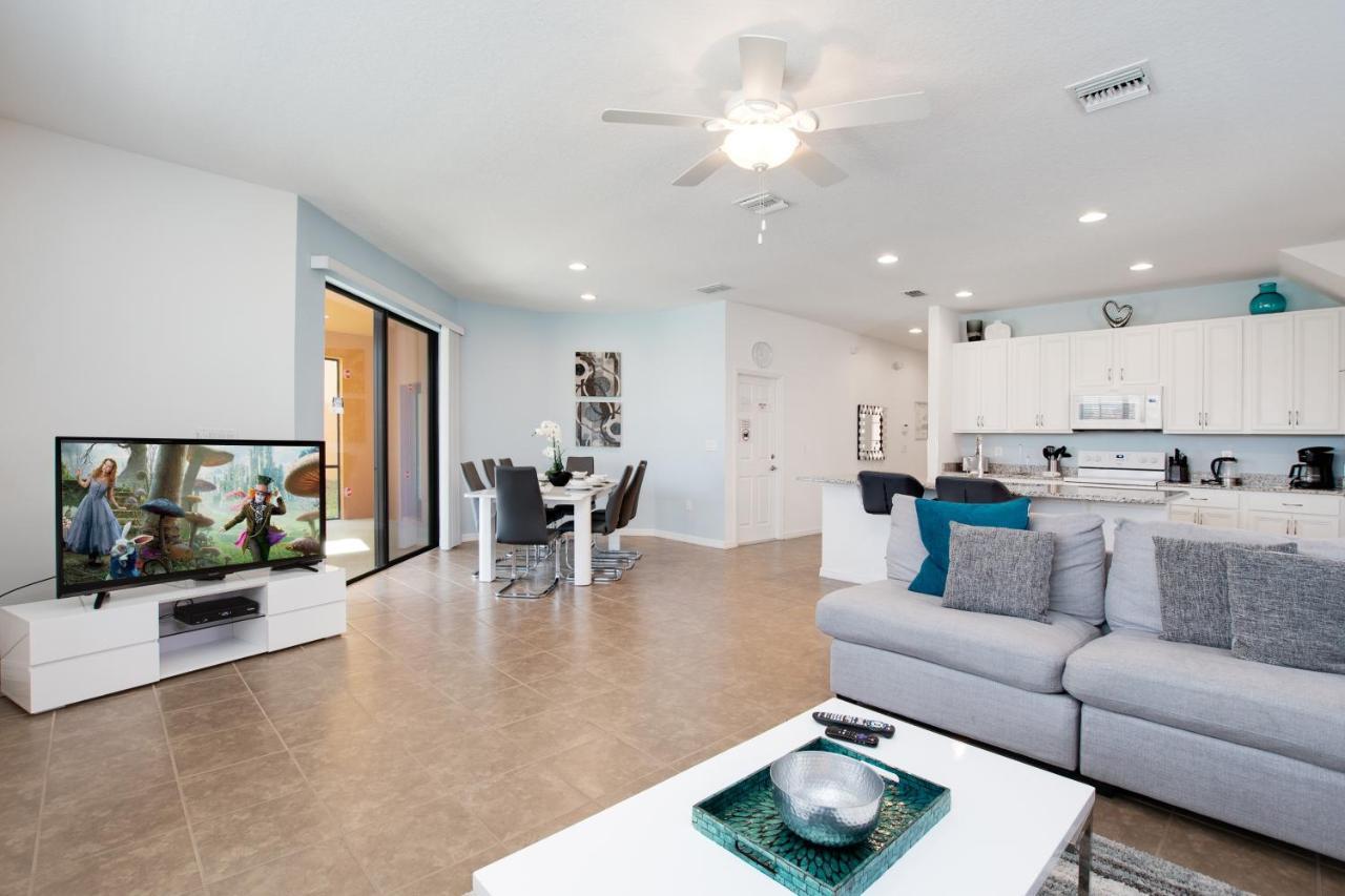 Orlando Family Villa: Golf Course Retreat Near *