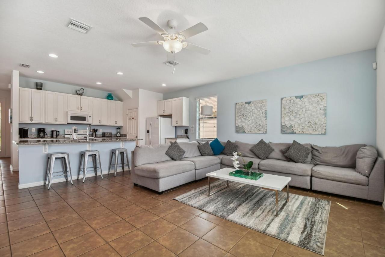 Orlando Family Villa: Golf Course Retreat Near *