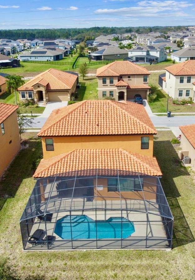 Holiday home Orlando Family Villa: Golf Course Retreat Near *
