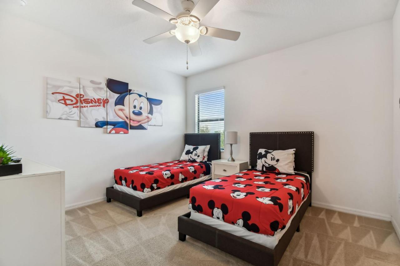 Orlando Family Villa: Golf Course Retreat Near Davenport