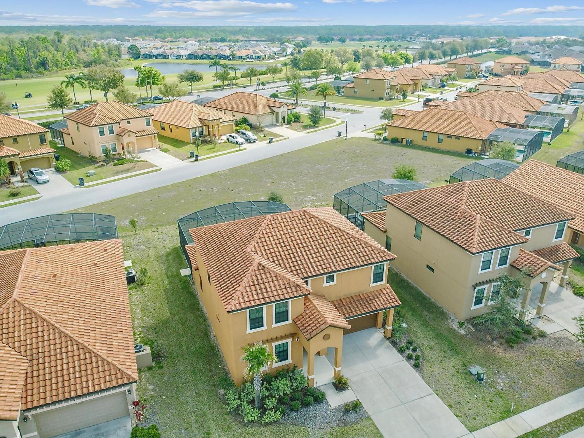 Orlando Family Villa: Golf Course Retreat Near Holiday home Davenport